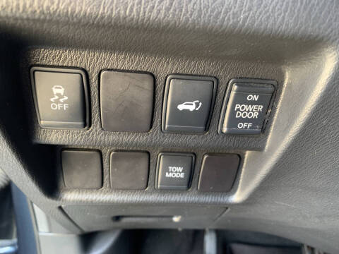 2014 Nissan Pathfinder SL