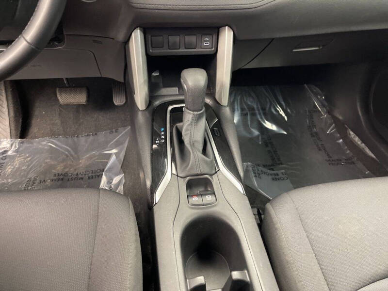 2025 Toyota Corolla Cross LE