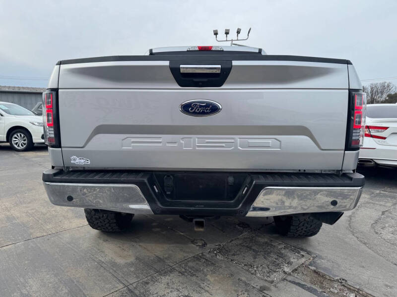 2019 Ford F-150 XLT photo 21