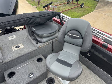 2020 Tracker Targa V19