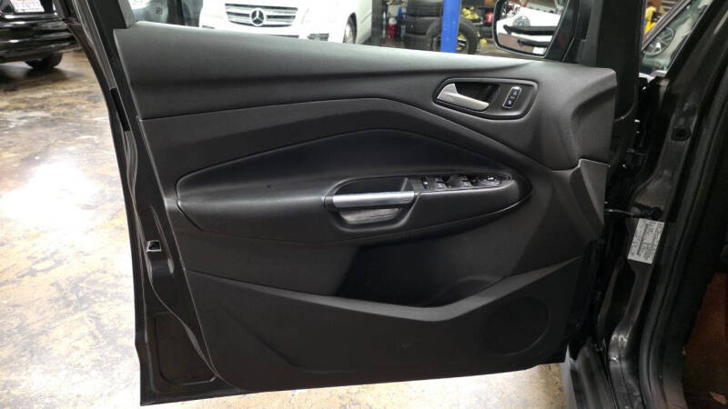 2015 Ford C-MAX Hybrid SE