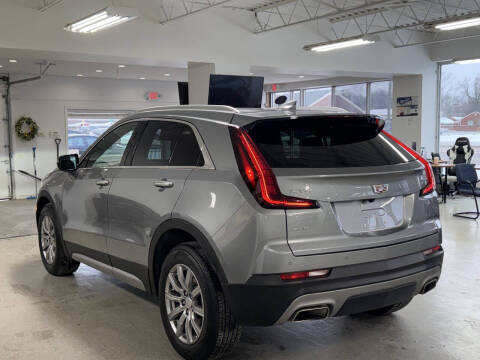 2023 Cadillac XT4 Premium Luxury
