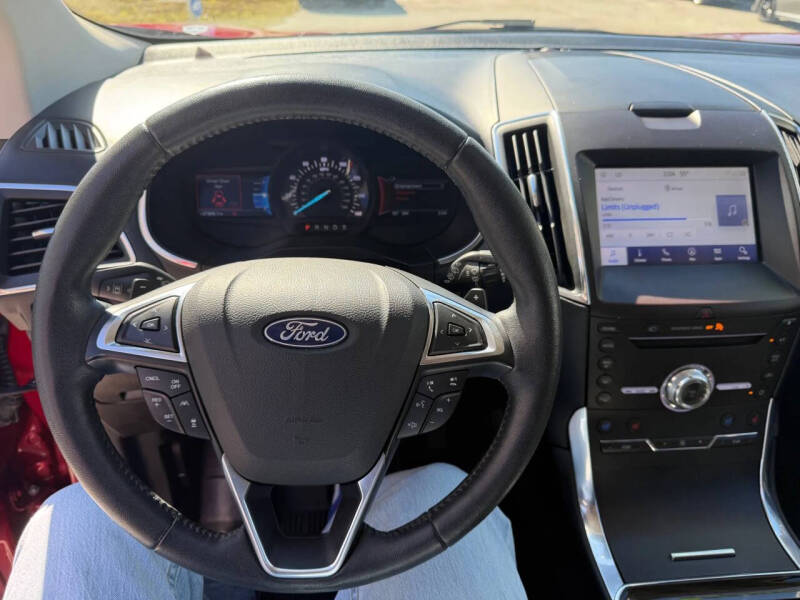 2019 Ford Edge Titanium