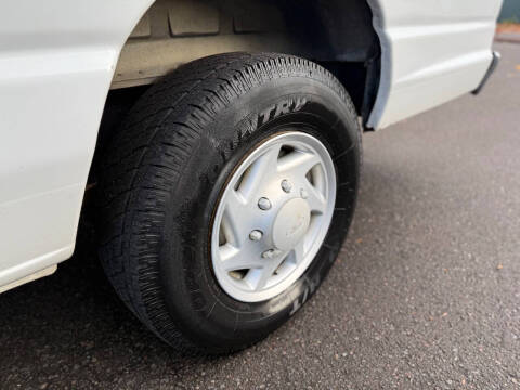 2007 Ford E-Series E-350 SD XLT