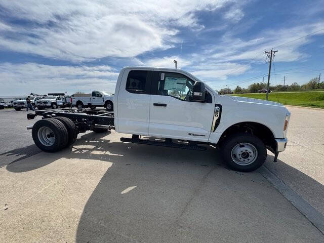 2025 Ford F-350 Super Duty XL