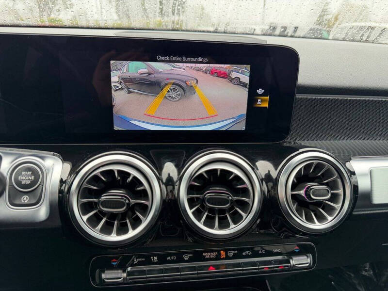 2023 Mercedes-Benz GLB GLB 250 4MATIC