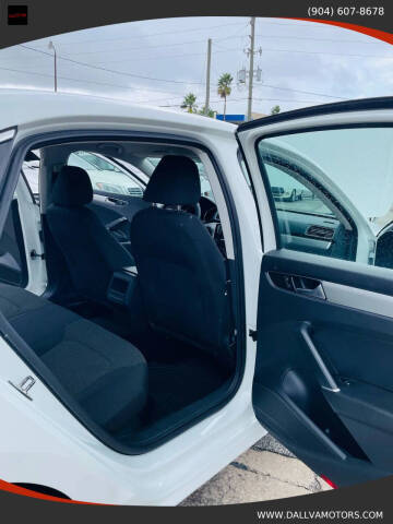 2016 Volkswagen Passat