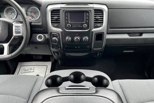 2024 RAM 1500 Classic SLT