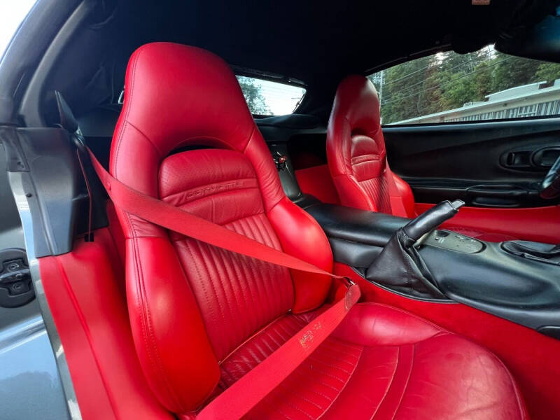 2004 Chevrolet Corvette