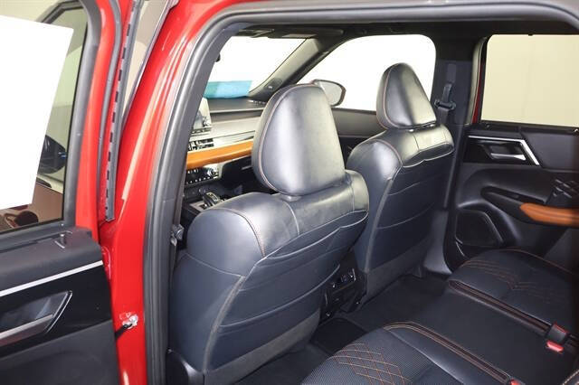 2024 Mitsubishi Outlander PHEV SEL