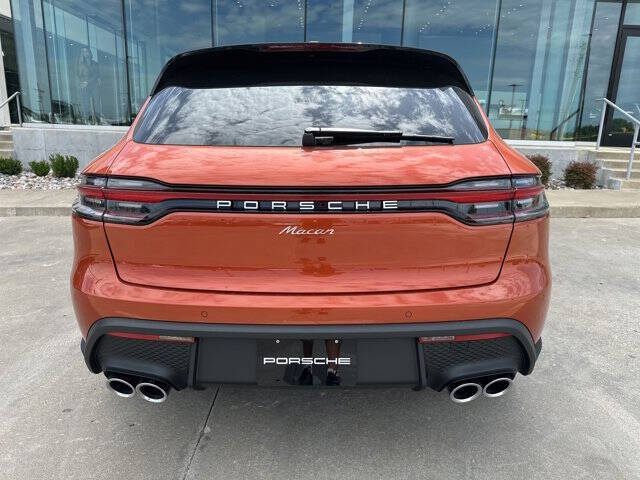 2025 Porsche Macan