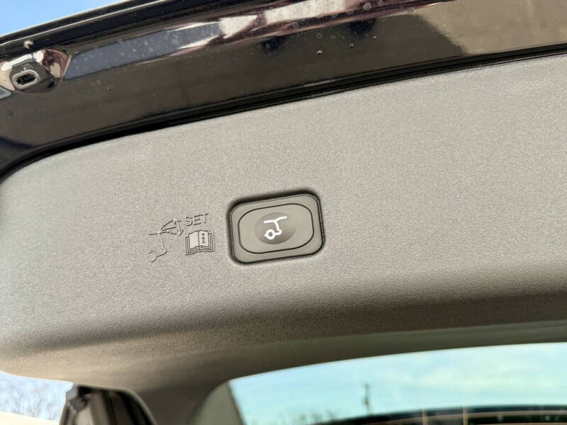 2025 Lincoln Nautilus Hybrid Premiere