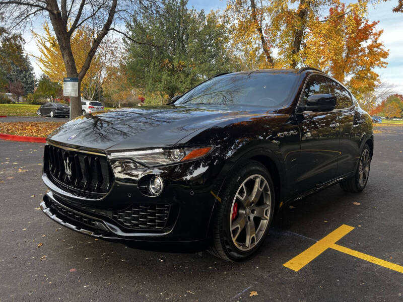 2017 Maserati Levante Base's photo