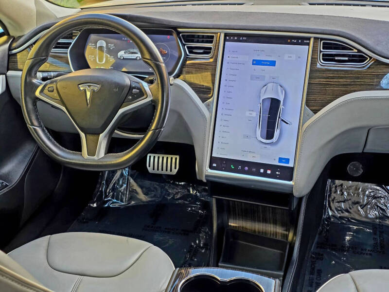 2014 Tesla Model S