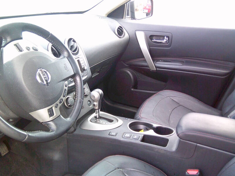 2012 Nissan Rogue SV w/SL Package