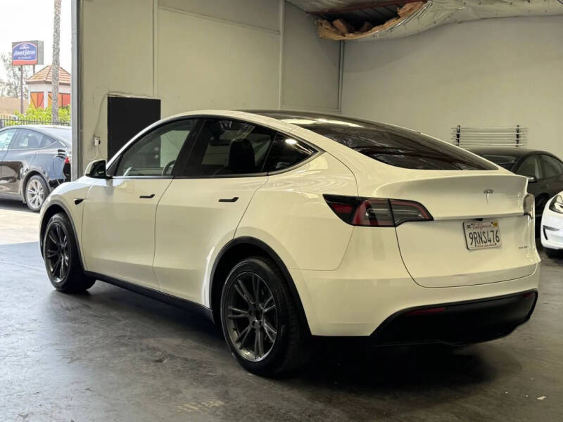 2025 Tesla Model Y Long Range