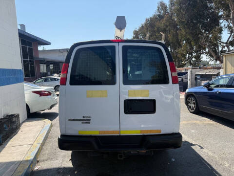 2013 Chevrolet Express 2500