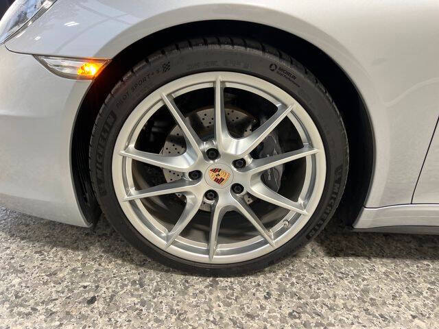 2014 Porsche 911 Carrera 4