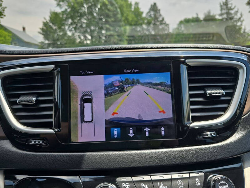 2018 Chrysler Pacifica Touring L