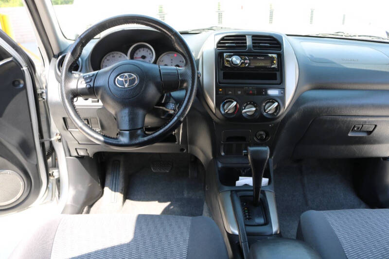 2005 Toyota RAV4