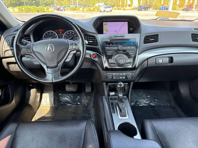 2013 Acura ILX 2.0L w/Tech