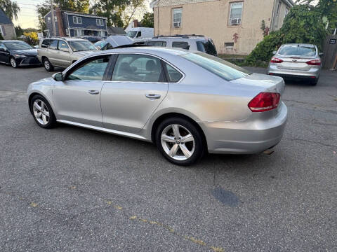 2012 Volkswagen Passat SE PZEV