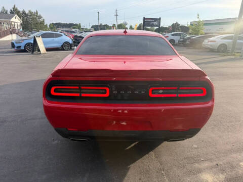 2022 Dodge Challenger SXT
