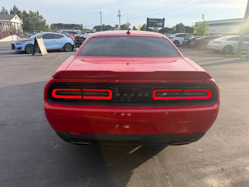 2022 Dodge Challenger SXT