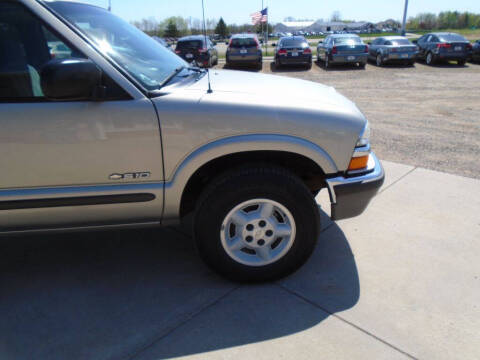 2001 Chevrolet S-10 LS