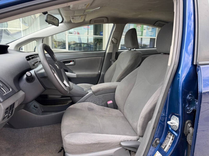 2011 Toyota Prius Two