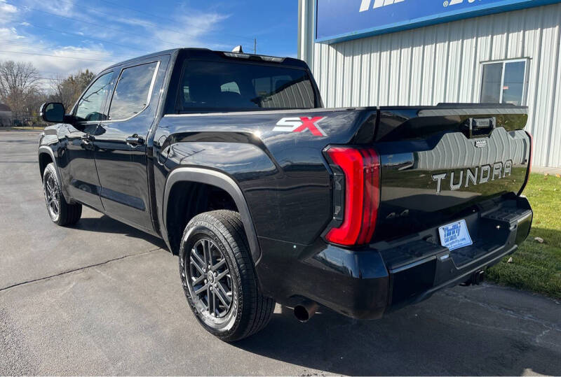 2024 Toyota Tundra SR5