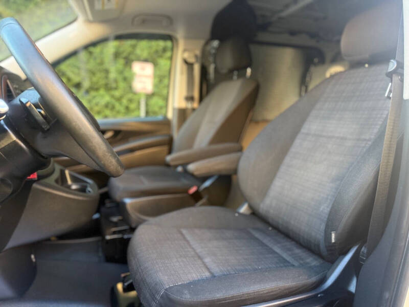 2016 Mercedes-Benz Metris