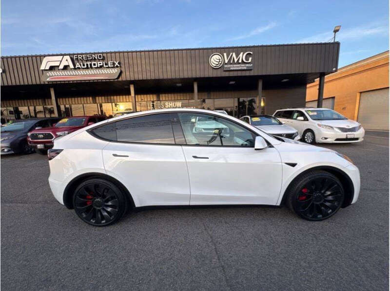 2022 Tesla Model Y Performance