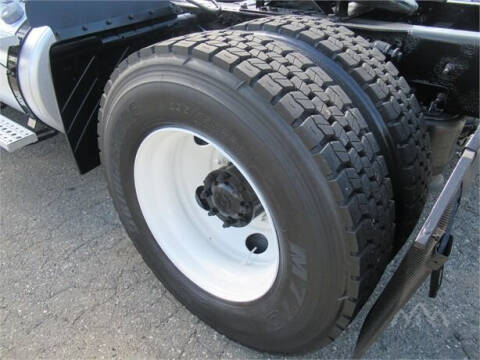 2014 Freightliner Cascadia