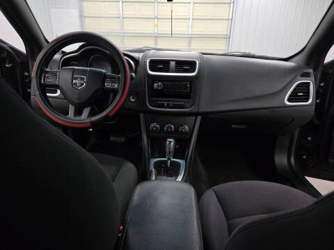 2012 Dodge Avenger SE V6