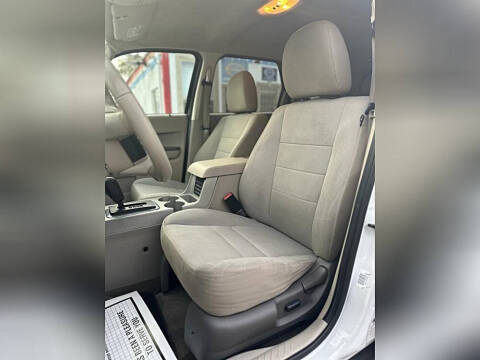 2011 Ford Escape XLT