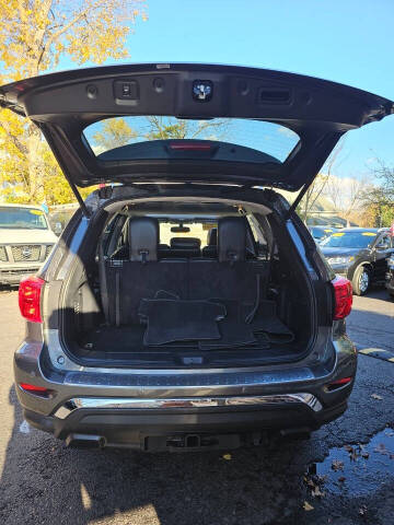 2018 Nissan Pathfinder Platinum