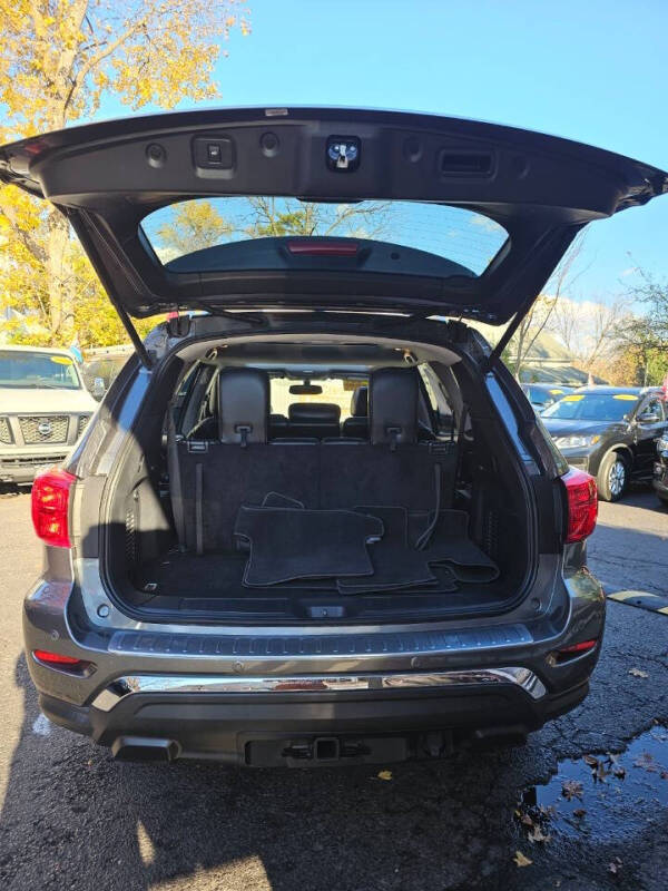 2018 Nissan Pathfinder Platinum