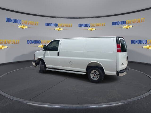 2025 GMC Savana 2500