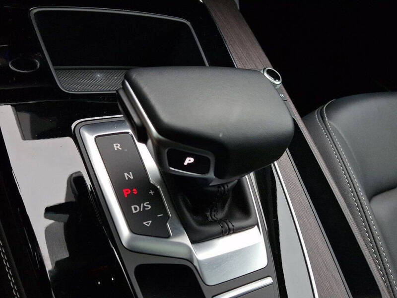 2023 Audi Q5 quattro S line Prem Plus 45 TFSI