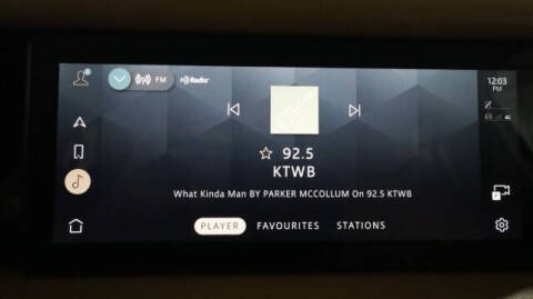 2023 Land Rover Defender 110 SE