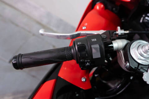 2013 Yamaha YZF-R1