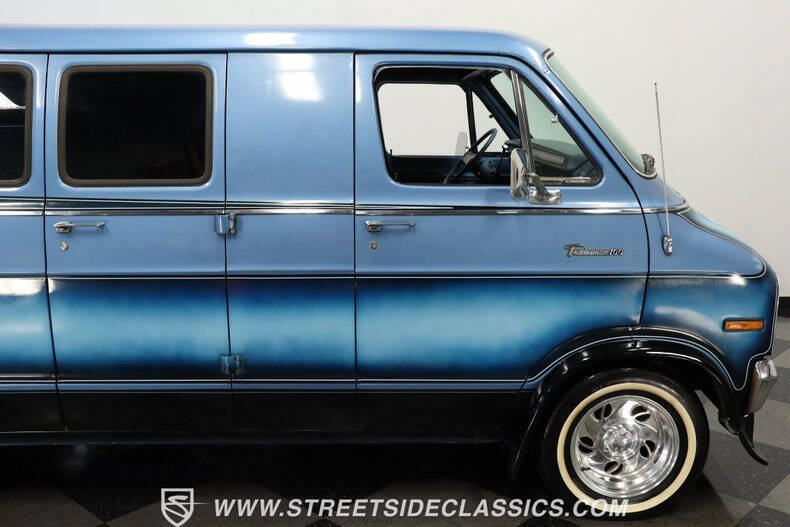 1977 Dodge D200 Pickup