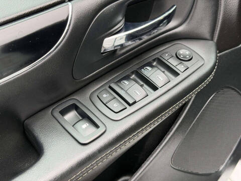 2017 Dodge Grand Caravan SE Plus