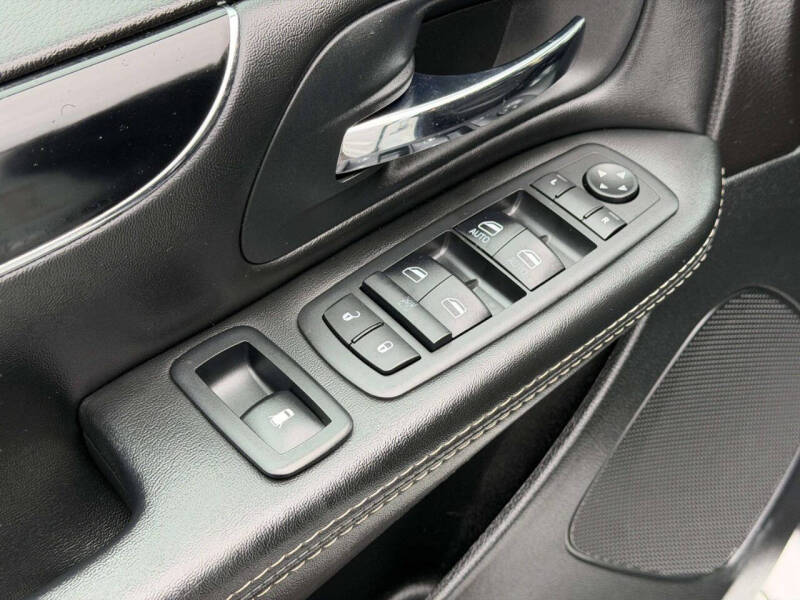 2017 Dodge Grand Caravan SE Plus