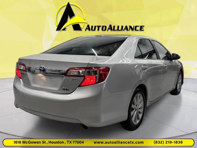 2014 Toyota Camry Hybrid