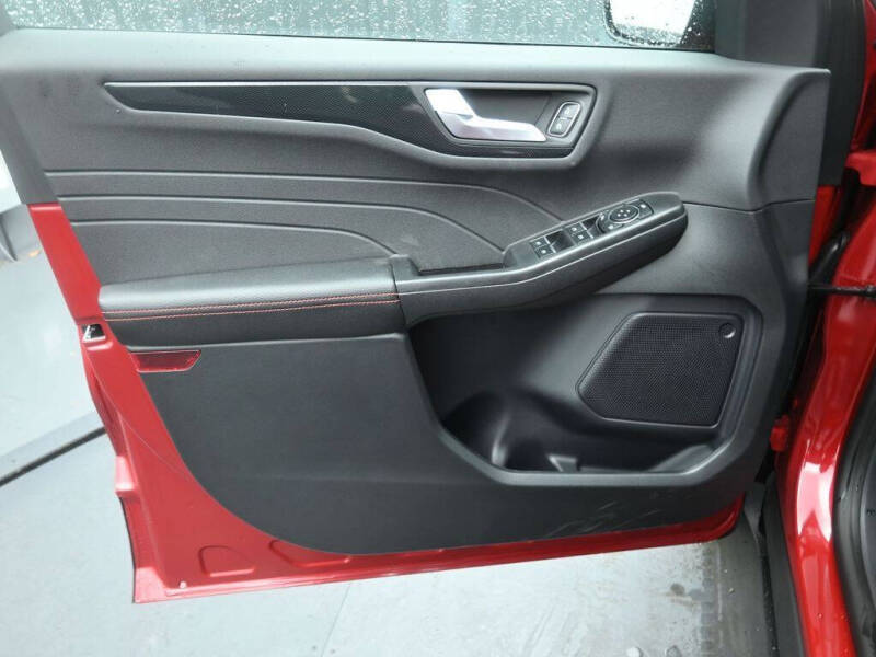 2026 Ford Escape ST-Line Select