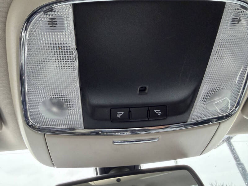 2017 Chrysler 300 Limited