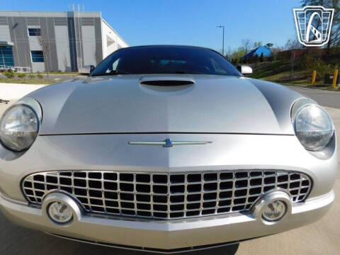 2004 Ford Thunderbird Deluxe