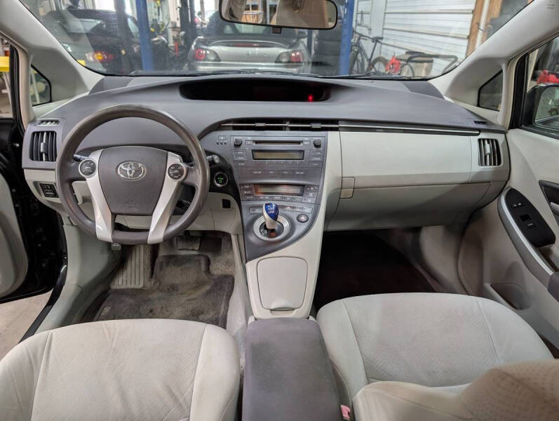 2010 Toyota Prius I